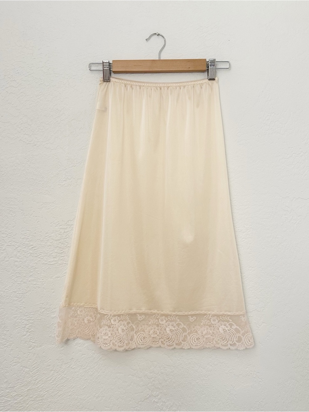 Vintage Ashley Taylor Lace Trim Midi Slip Skirt - Blush Pink Peach Light Tan